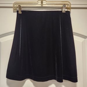 A. BYER CALIFORNIA BLACK PLUSH POLYESTER SKIRT JUNIOR SIZE M